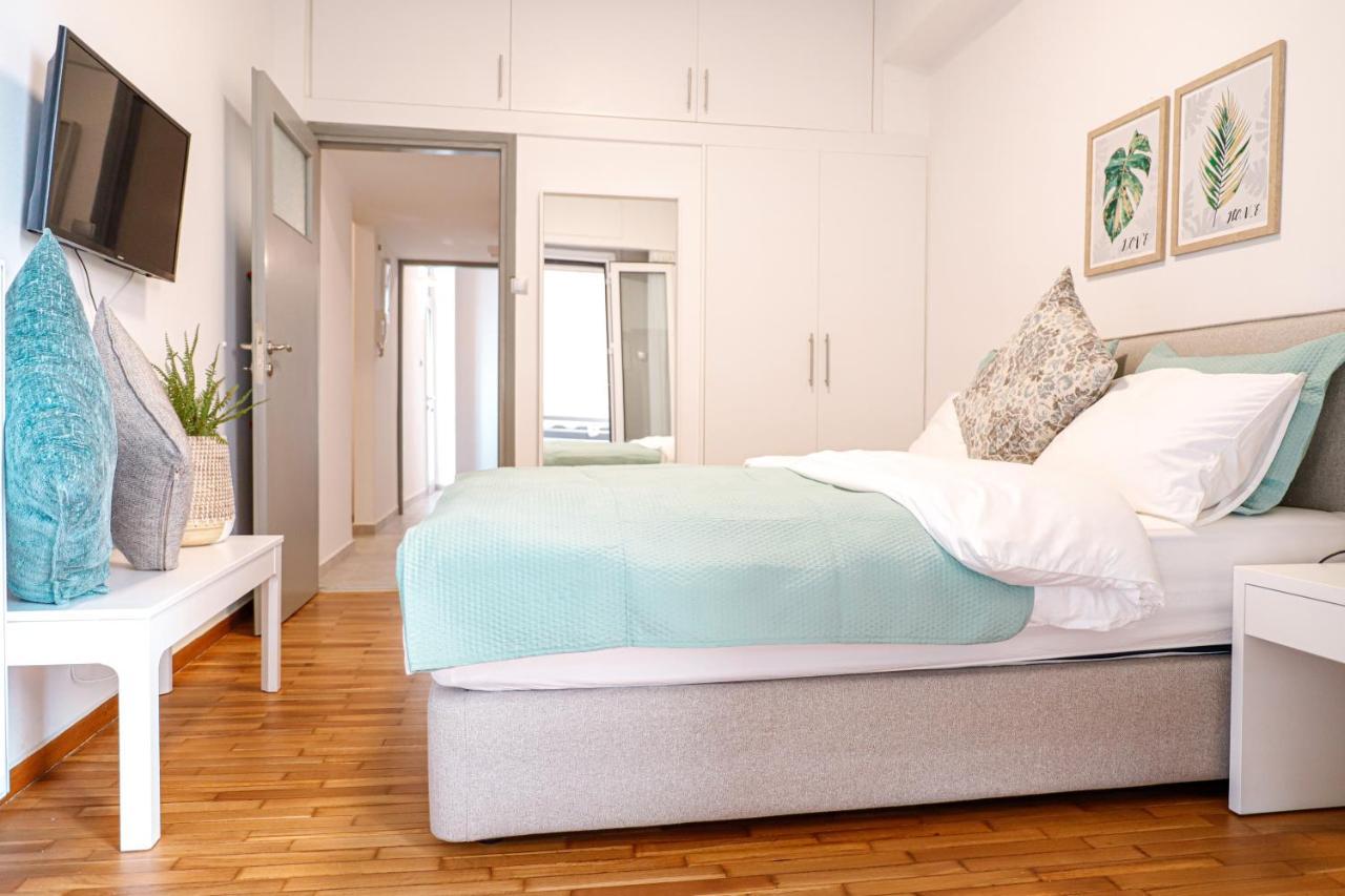 Newly Renovated Apartment 7 Min Walk From Acropolis Aten Exteriör bild