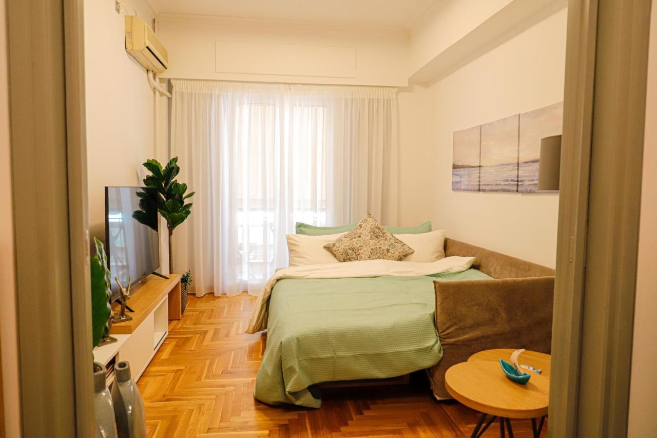 Newly Renovated Apartment 7 Min Walk From Acropolis Aten Exteriör bild